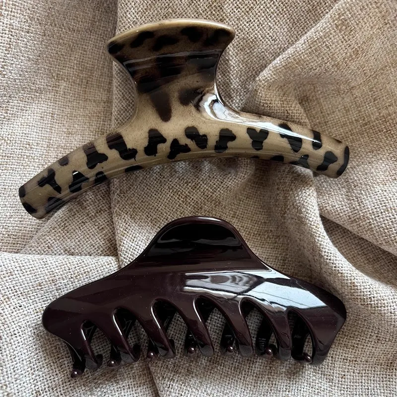 2Pcs Vintage Leopard Print Geometry Dot Large Shark Hair Claw Clip for Women NonSlip Banana Clip Ponytail Clip Hair Accessories