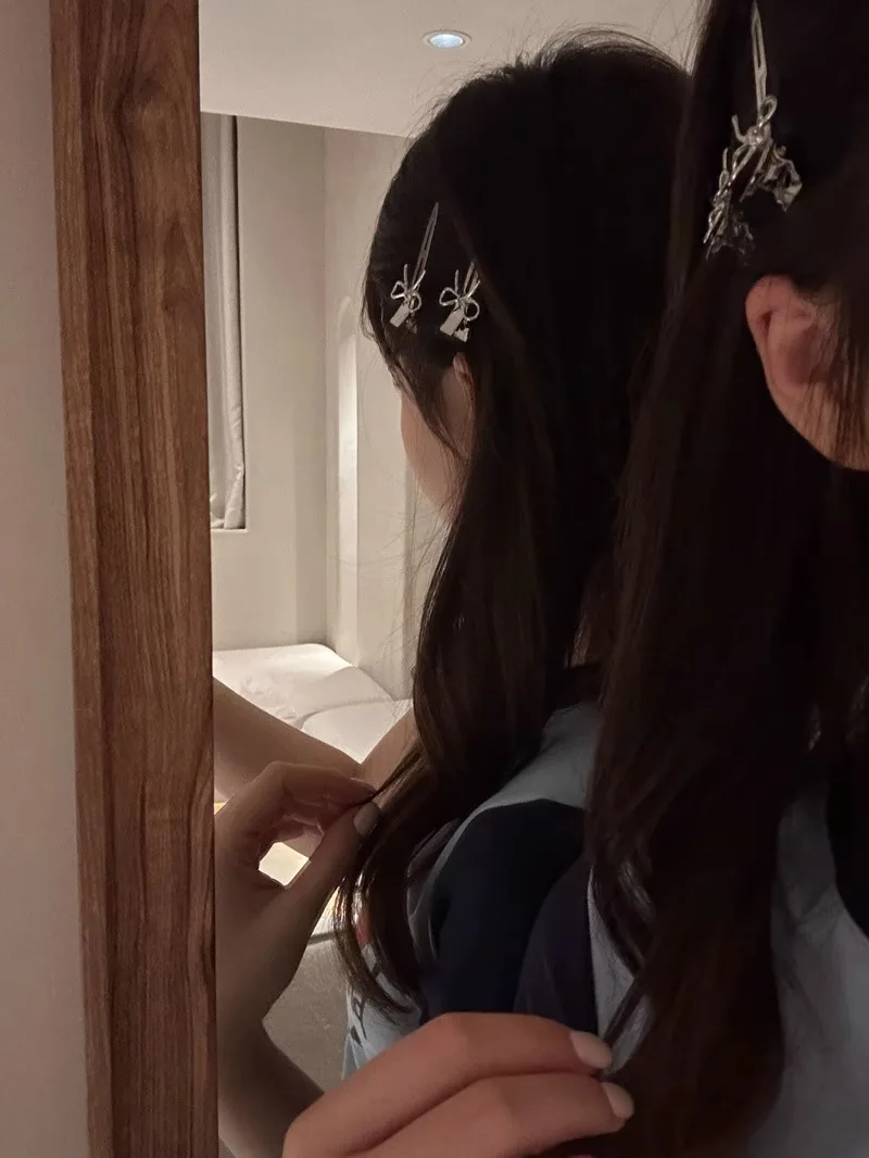 2Pcs Broken Hair Metal Y2k Barrettes Sweet Cool Girl Bow Hairpin Headgear Side Clip Bangs Headwear Girls Women Hair Accessories
