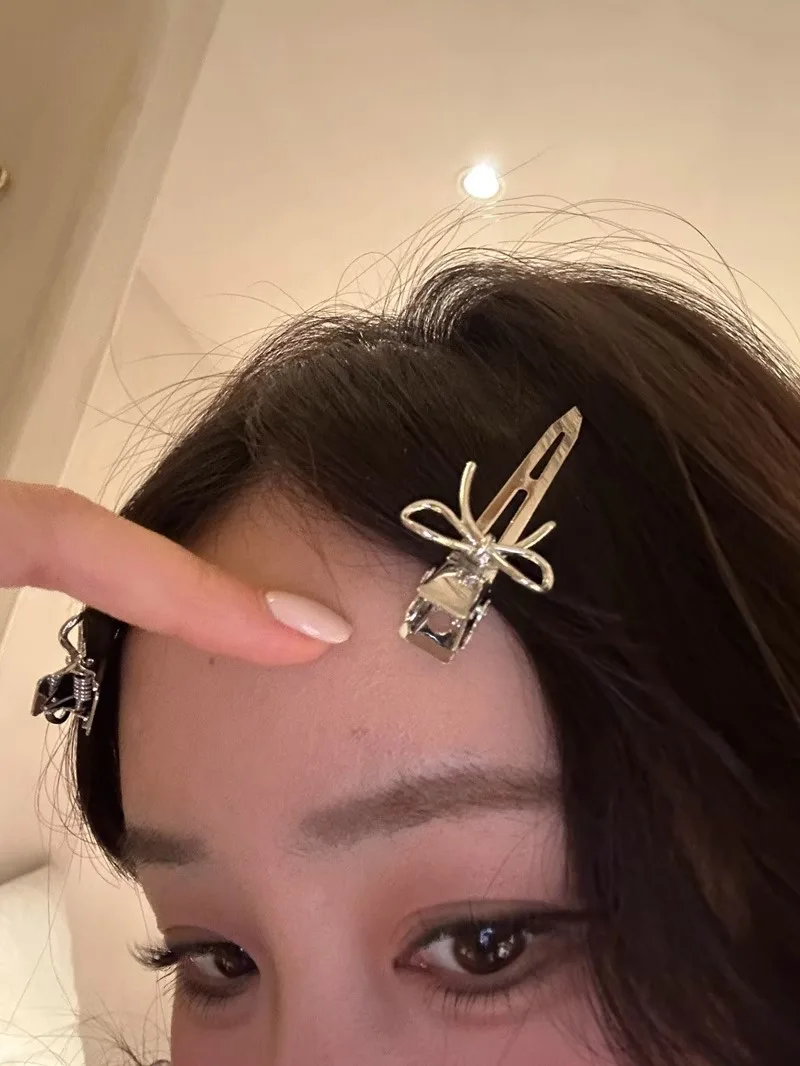 2Pcs Broken Hair Metal Y2k Barrettes Sweet Cool Girl Bow Hairpin Headgear Side Clip Bangs Headwear Girls Women Hair Accessories