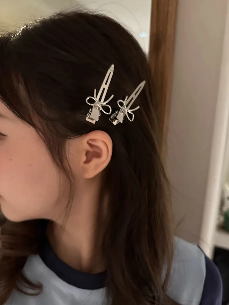 2Pcs Broken Hair Metal Y2k Barrettes Sweet Cool Girl Bow Hairpin Headgear Side Clip Bangs Headwear Girls Women Hair Accessories