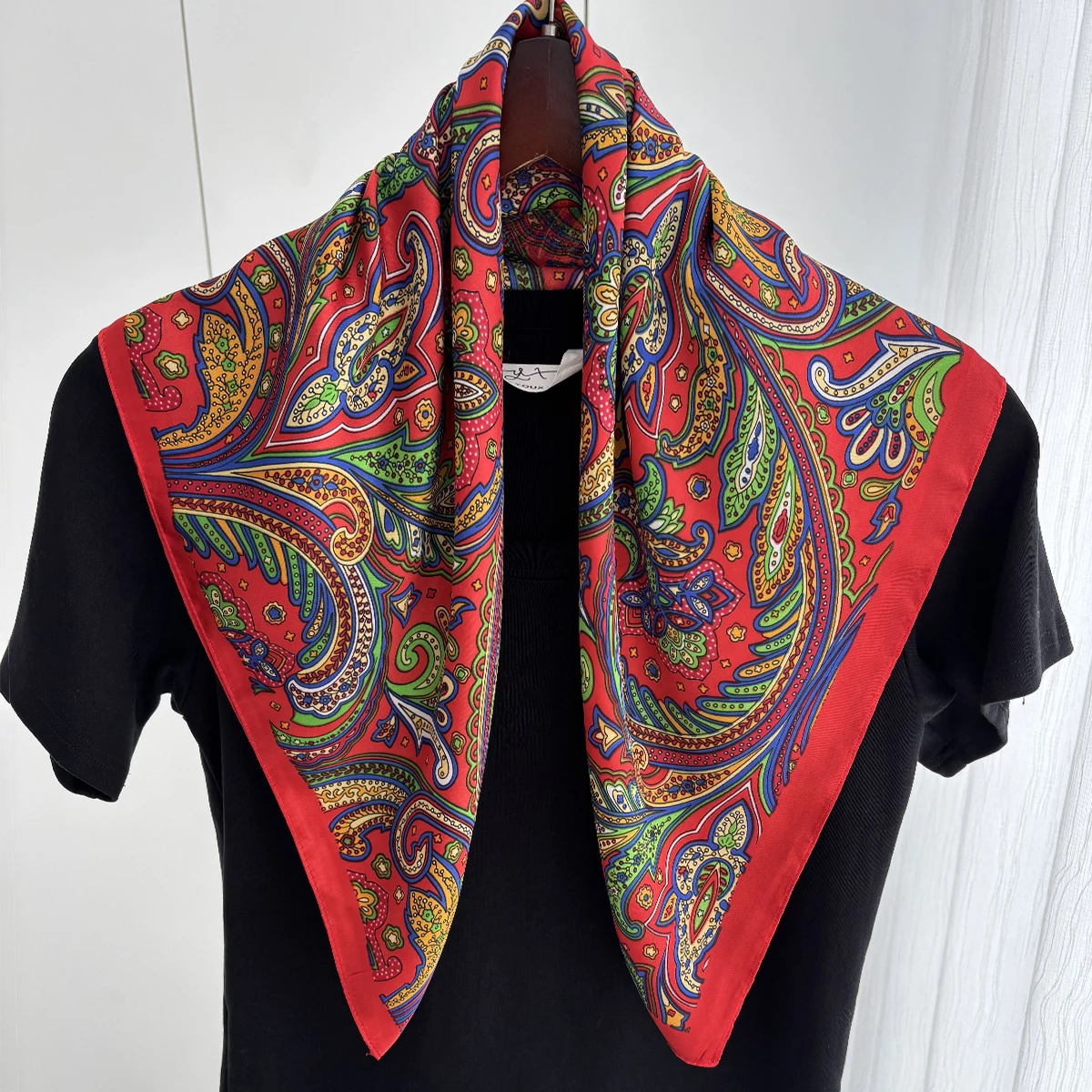 1pc 70*70cm Square Scarf Women Luxury Bandana Head Fashion Lady Hair Shawl Wrap Spring Summer Female Neckerchief Hijab