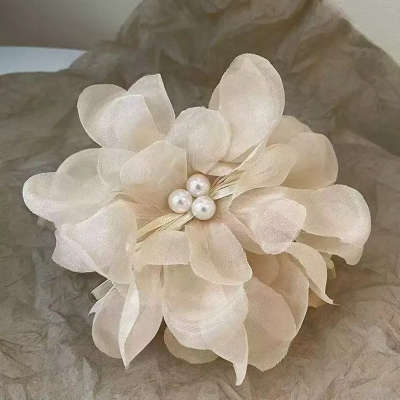 Elegant Large Size Cloud-like Flower Hairpin for Women Oversized Fairy-tale Hair Grips for Updo Styling Sophisticated Sensation