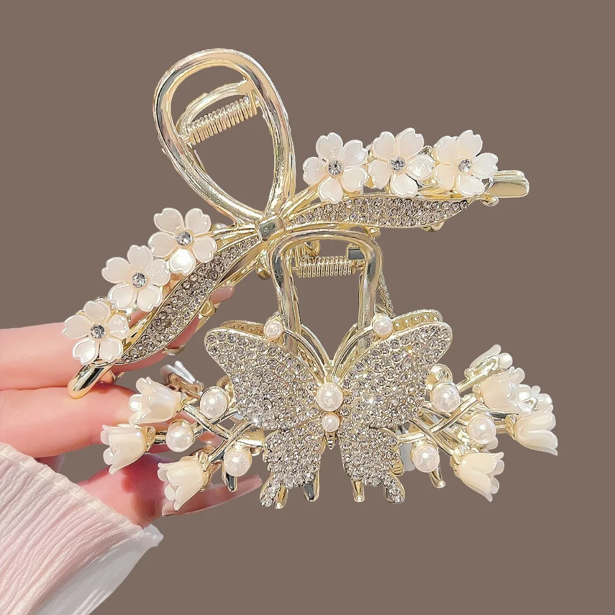 Floral Shark Hair Clip for Women Updo Bun Ponytail Holder Large Shark Clip for Hair DIY Accessory Hair Styling