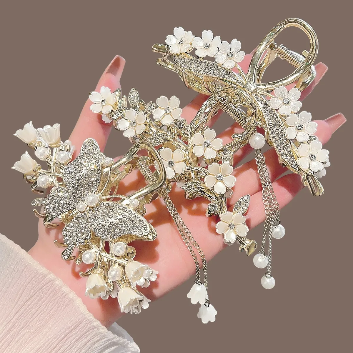 Floral Shark Hair Clip for Women Updo Bun Ponytail Holder Large Shark Clip for Hair DIY Accessory Hair Styling