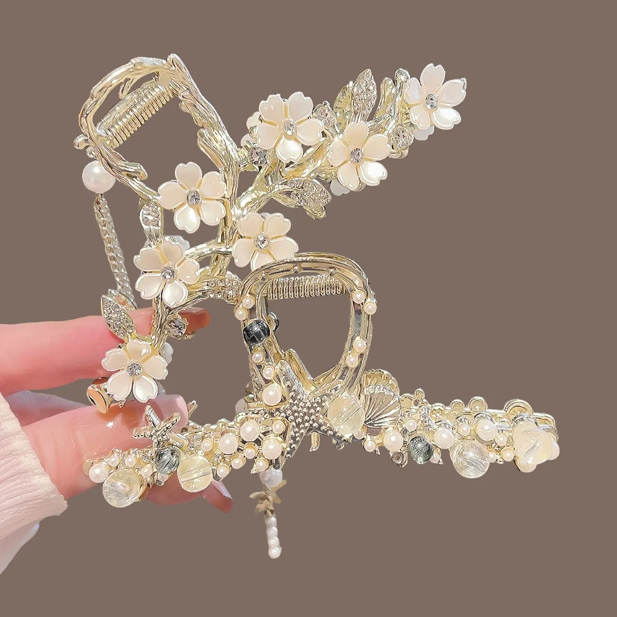 Floral Shark Hair Clip for Women Updo Bun Ponytail Holder Large Shark Clip for Hair DIY Accessory Hair Styling
