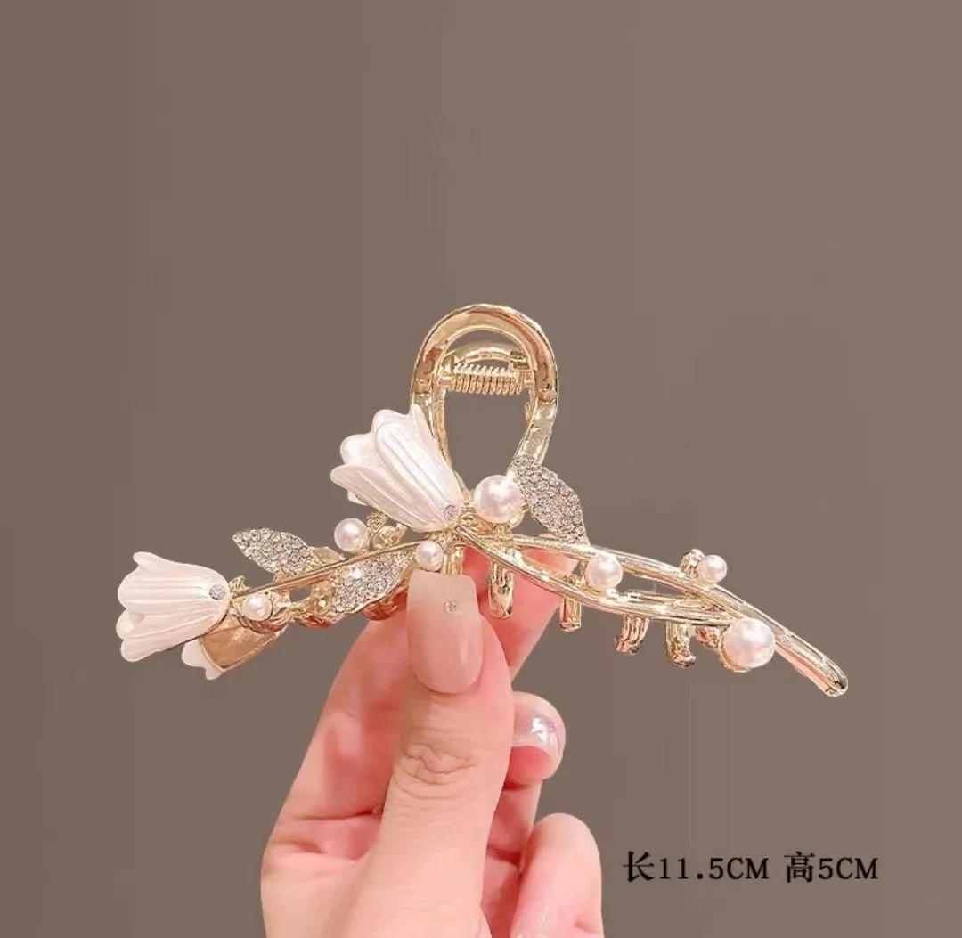 Floral Shark Hair Clip for Women Updo Bun Ponytail Holder Large Shark Clip for Hair DIY Accessory Hair Styling
