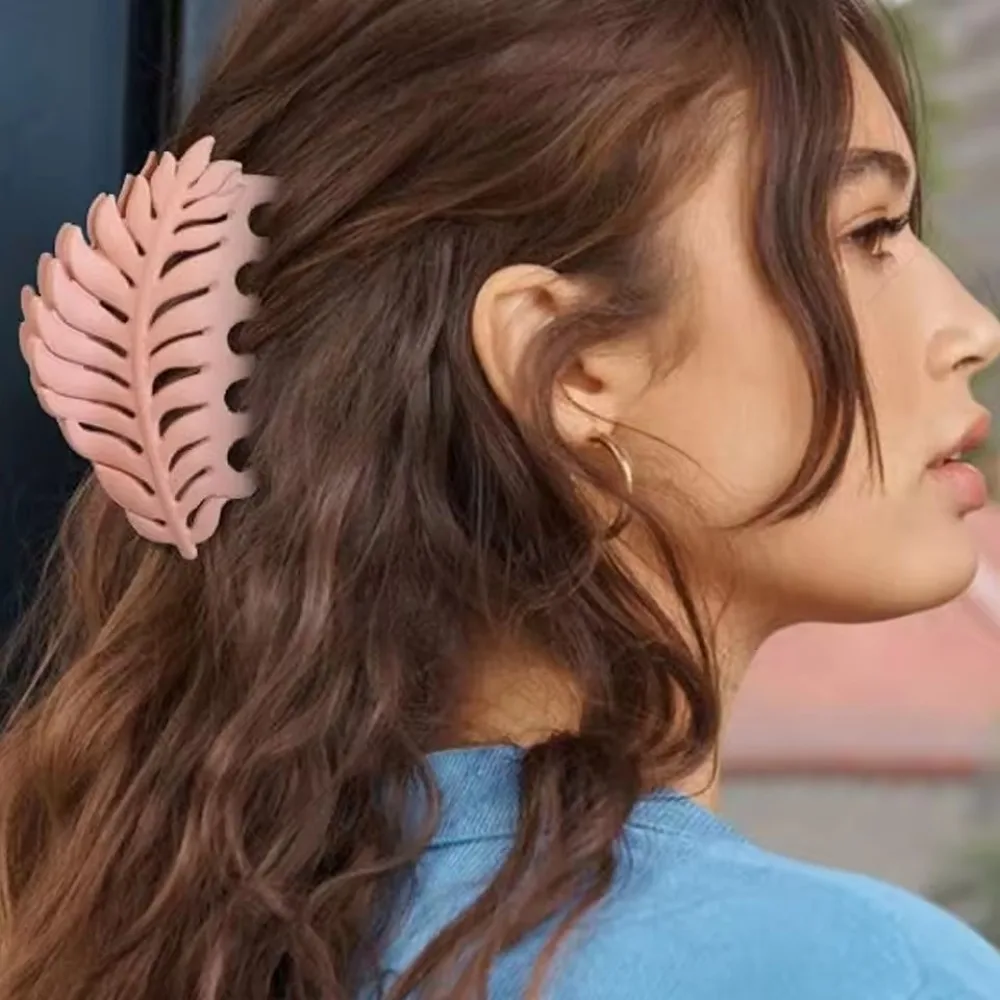 New Korean Matte Solid Color Leaf Claw Clip Crab Hair Claws Ponytail Hairpin for Women Girls Daily use Hair Accessories