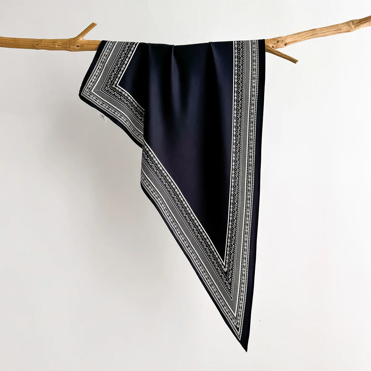 Stacked Wear twill Triangle Scarf Waist Tie Triangular Shape Versatile Decorative Headscarf Neck Tie Stylish Layering
