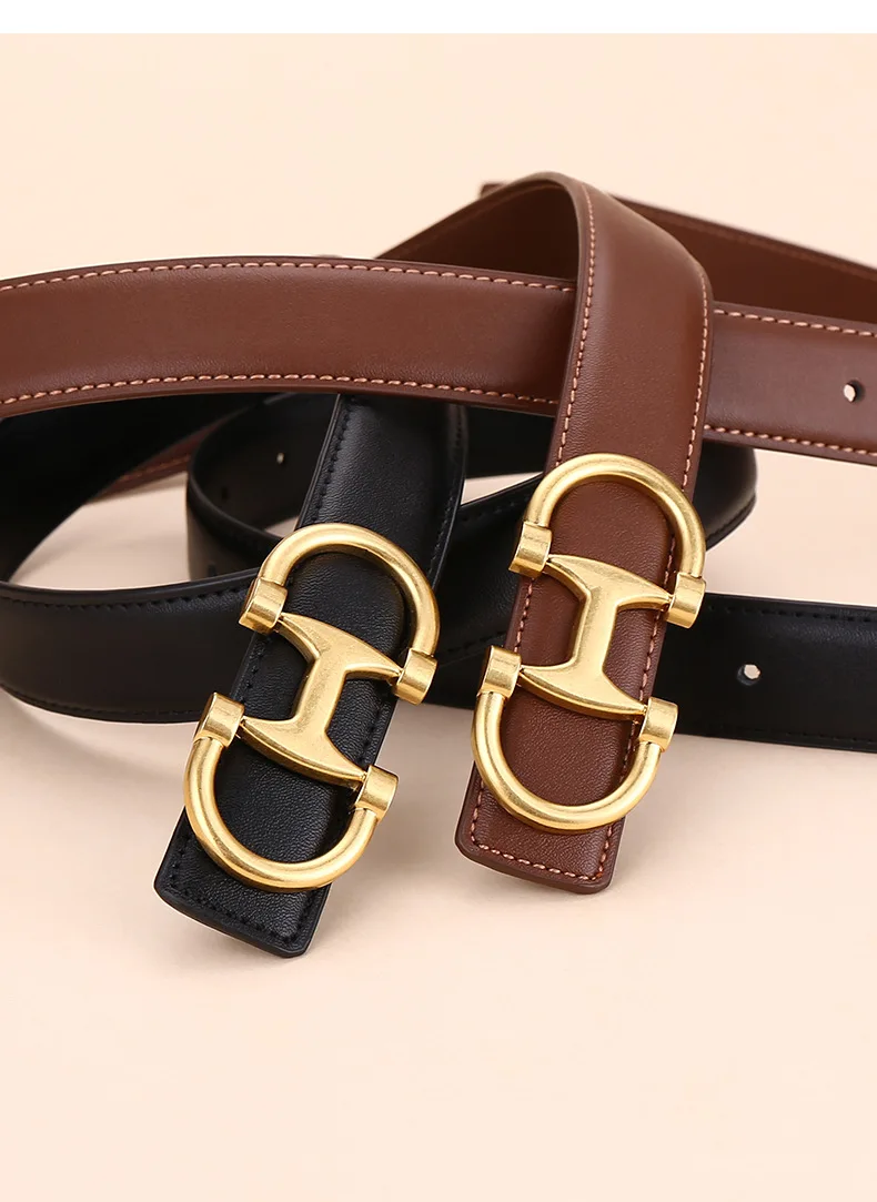 Fashionable Women's Versatile Decoration Jeans with Cowhide Belt; Ladies' High-End Business Fashion in Stock.