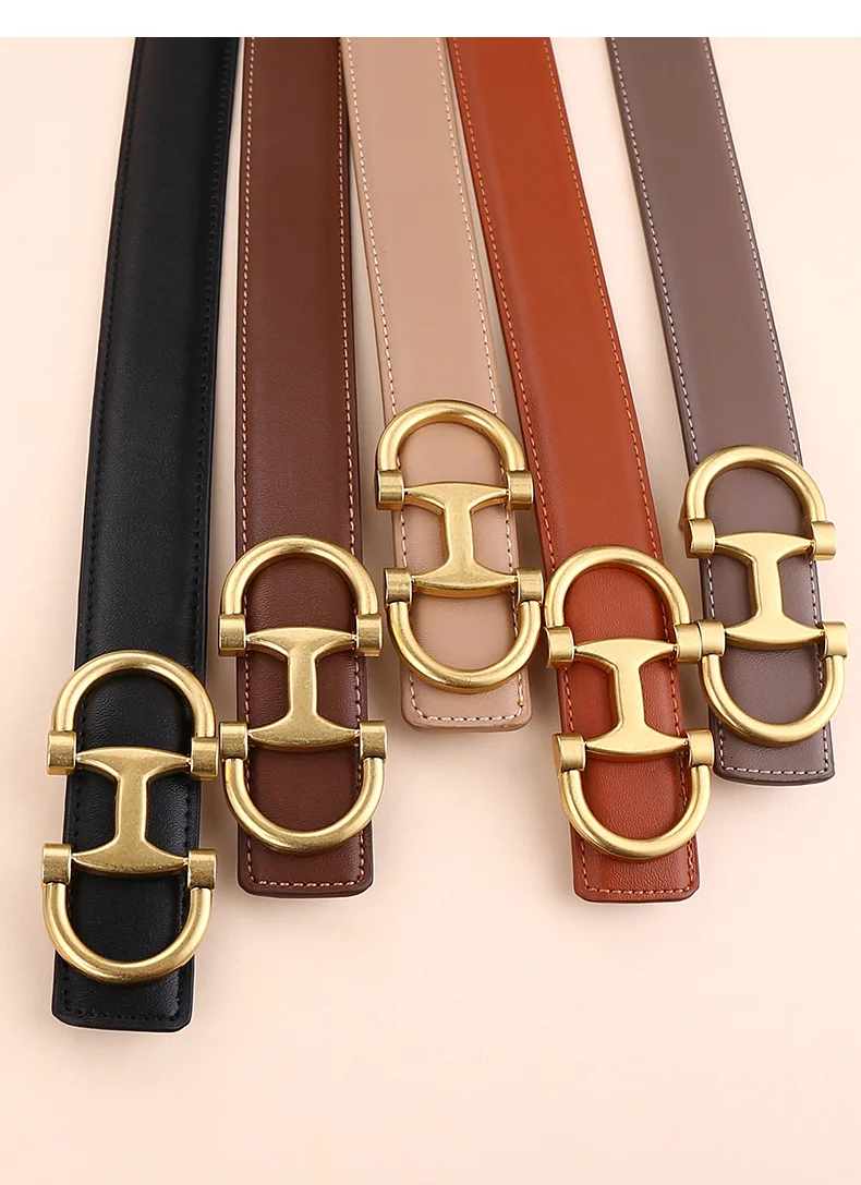 Fashionable Women's Versatile Decoration Jeans with Cowhide Belt; Ladies' High-End Business Fashion in Stock.