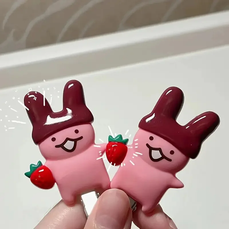 2/4pcs Strawberry Chocolate Bunny Hairpins Cute Cartoon Design Durable Plastic Hair Accessories Styling Fixed Decorative Pinch