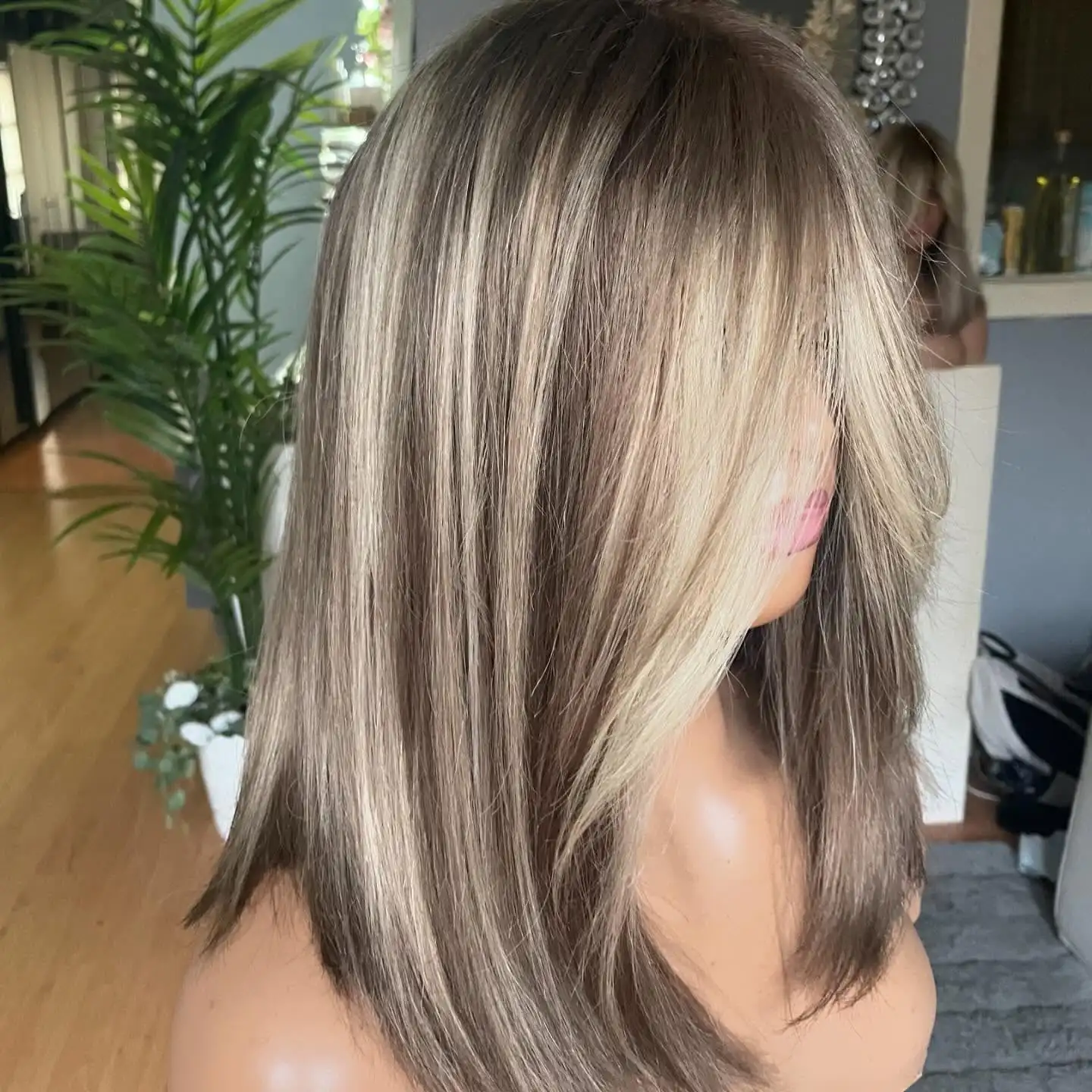 Highlight wig Natural Brown Lace front Wig For White Women Medium Long Wig Silky Straight High Quality