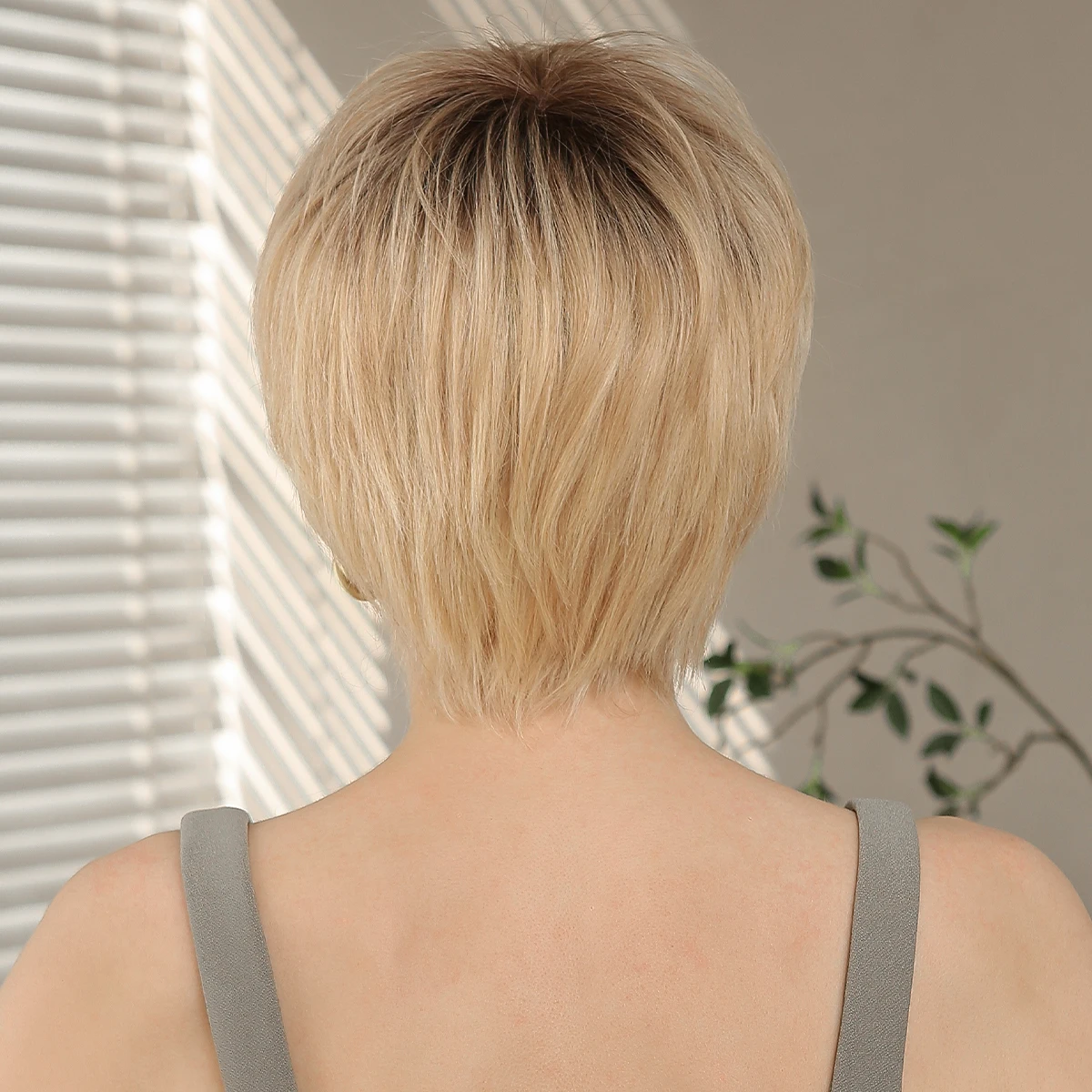 100% Remy Human Hair Ombre Blonde Lace Front Wigs with Bangs Pixie Cut Hairs Short Straight Layered Wigs for Women Bob Human Wig