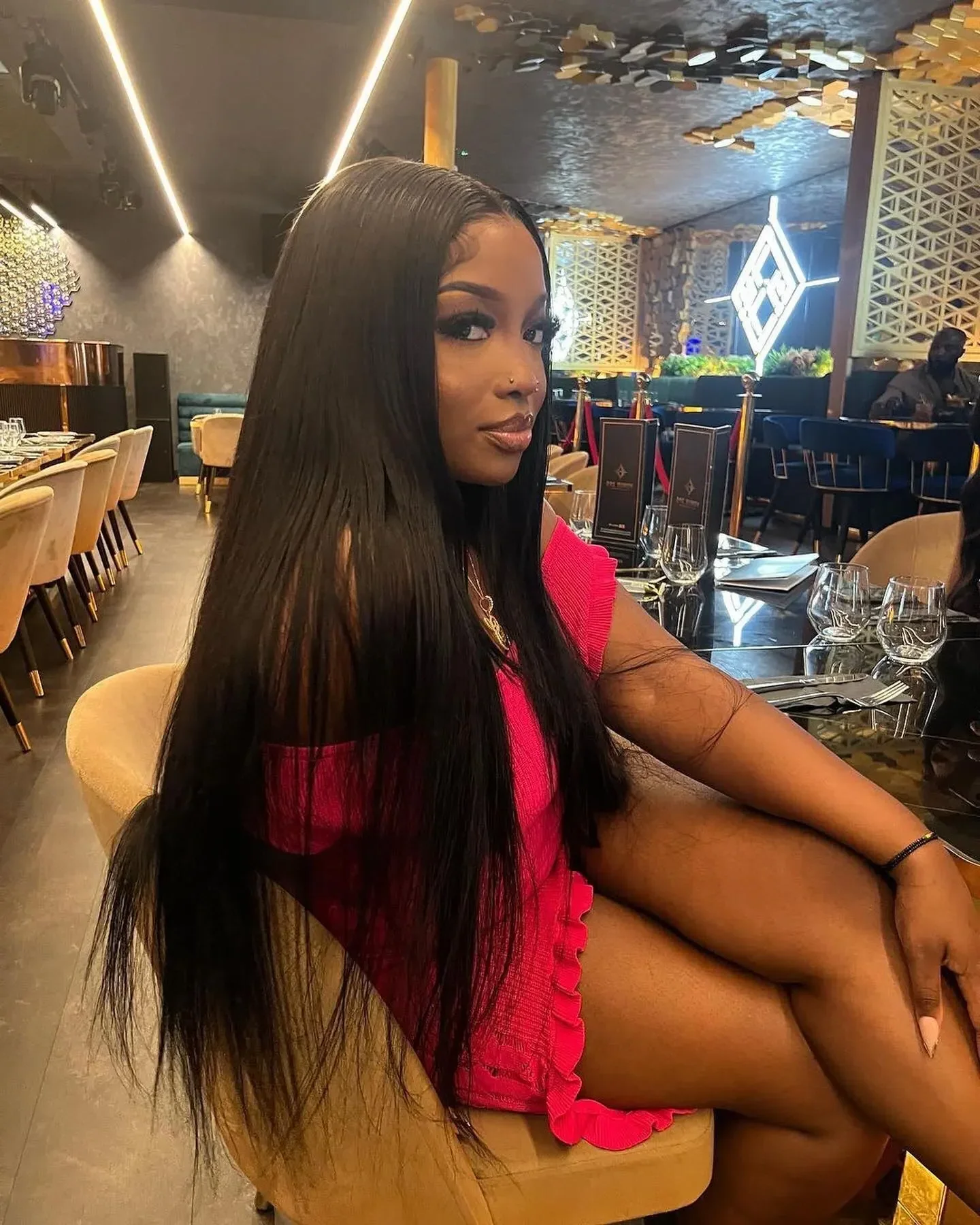 Silky Straight Glueless Wigs Preplucked 13x6 Lace Front Wigs Human Hair Pre Plucked 40 42 Inch Bone Straight Human Hair Wig 300% Density 13x4 HD Lace Frontal Wigs for Women Natural Black Raw Virgin Vietnamese Free Part Invisible Swiss Hd Lace Full Wigs