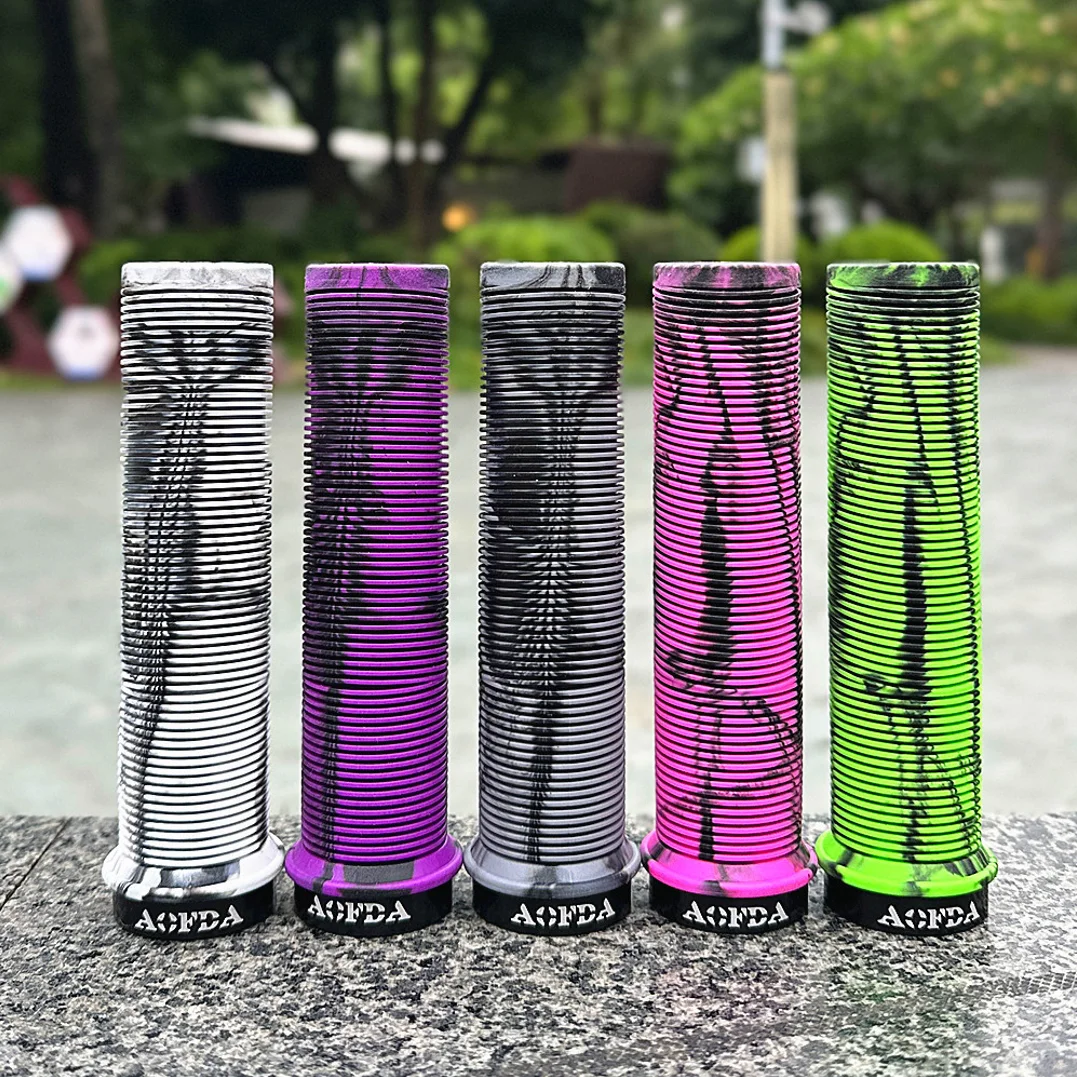 1pair 22.2mm Single-Sided Lock-On MTB/DH/BMX/Off-road Bike Rubber Handlebar Grips with Aluminum Alloy Lock Rings, Tie-Dye Design
