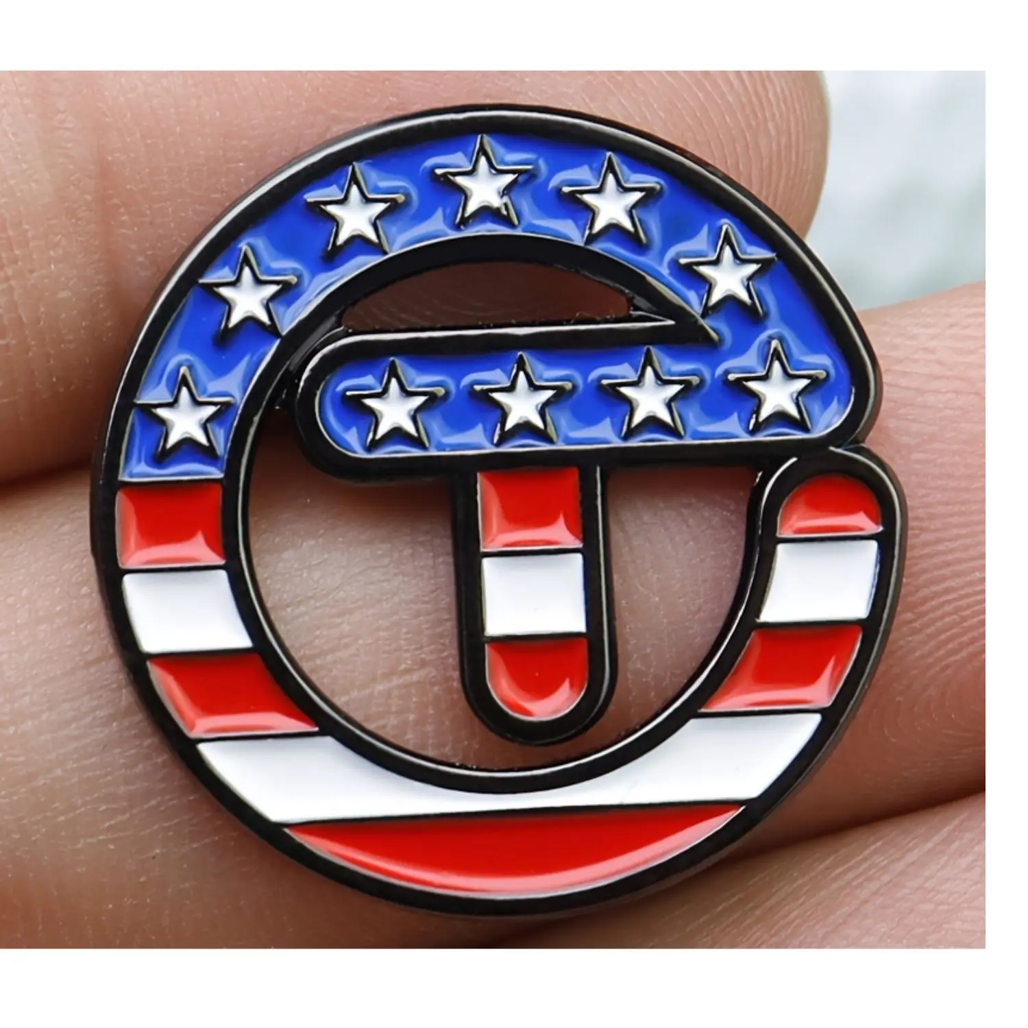 2 pcs USA Themed Stars Stripes Golf Ball Marker with Magnetic Hat Clip Golf Accessories Gift for Golfers Premium Golf Gift