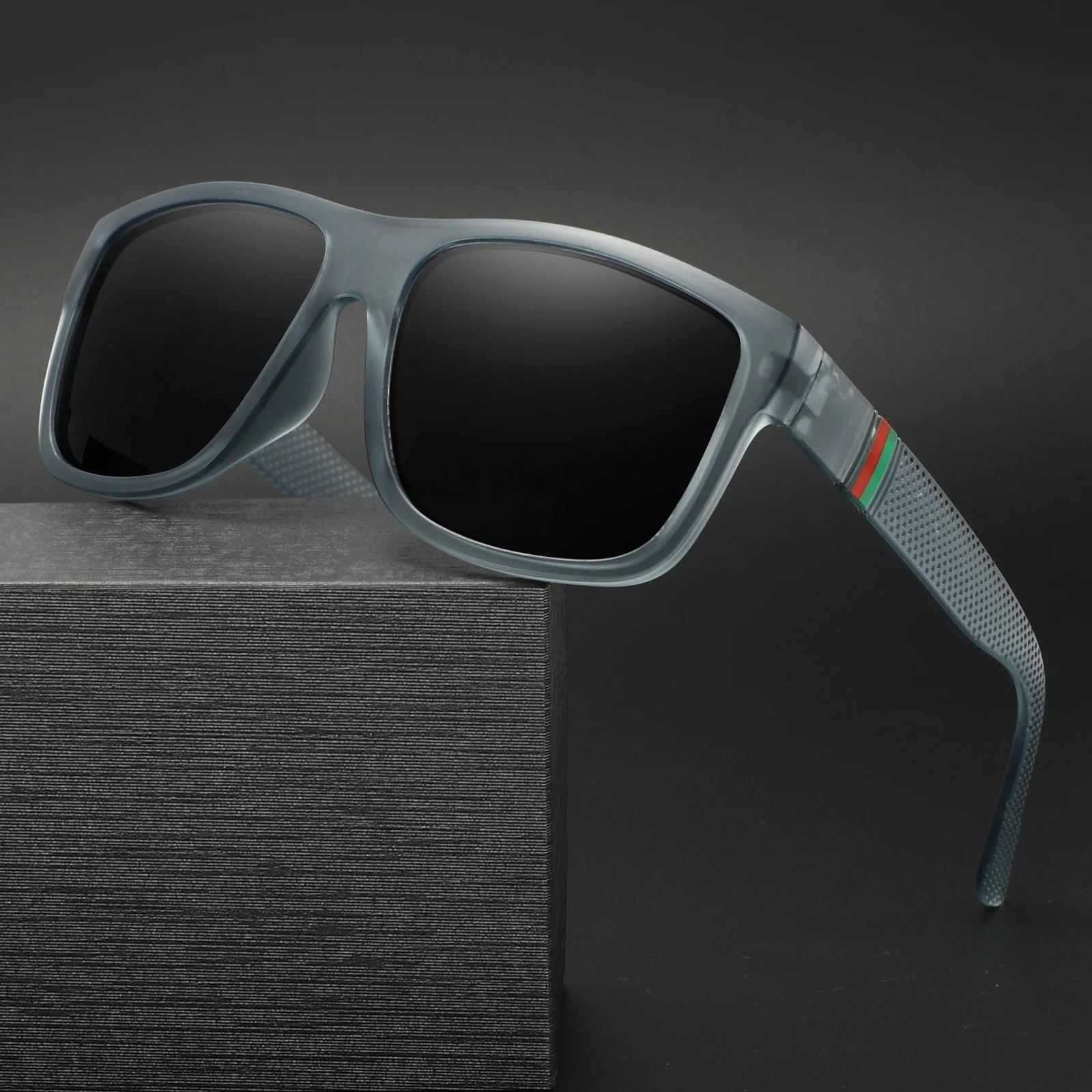 New UV400 Sunglasses Men Women Hiking Sun Glasses Outdoor Sport Fishing Eyewear Male Female Square Eyeglasses