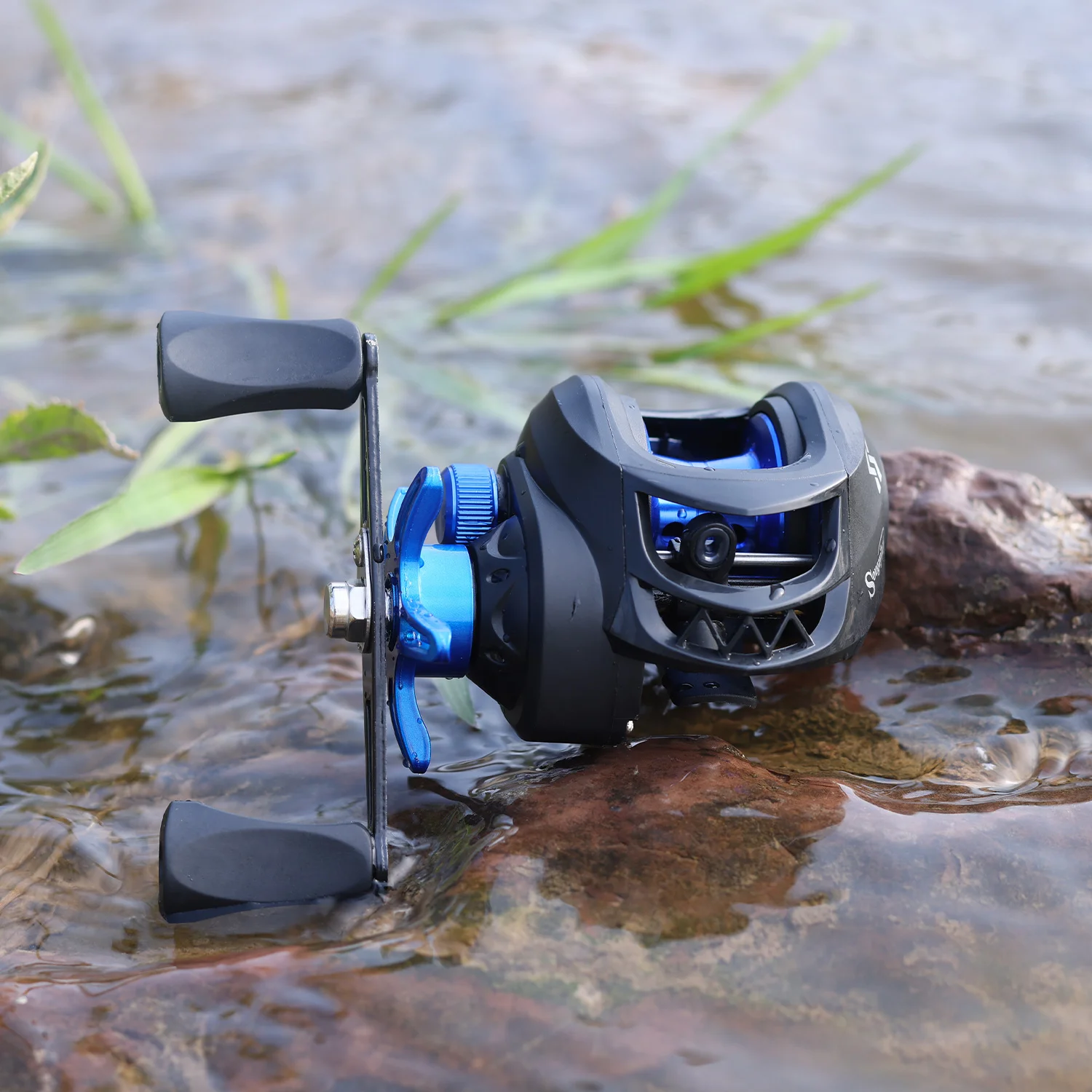 Sougayilang Baitcasting Reel Magnetic Braking System 7.2:1 Gear Ratio Aluminum Spool 8KG Max Drag Freshwater Fishing Coil