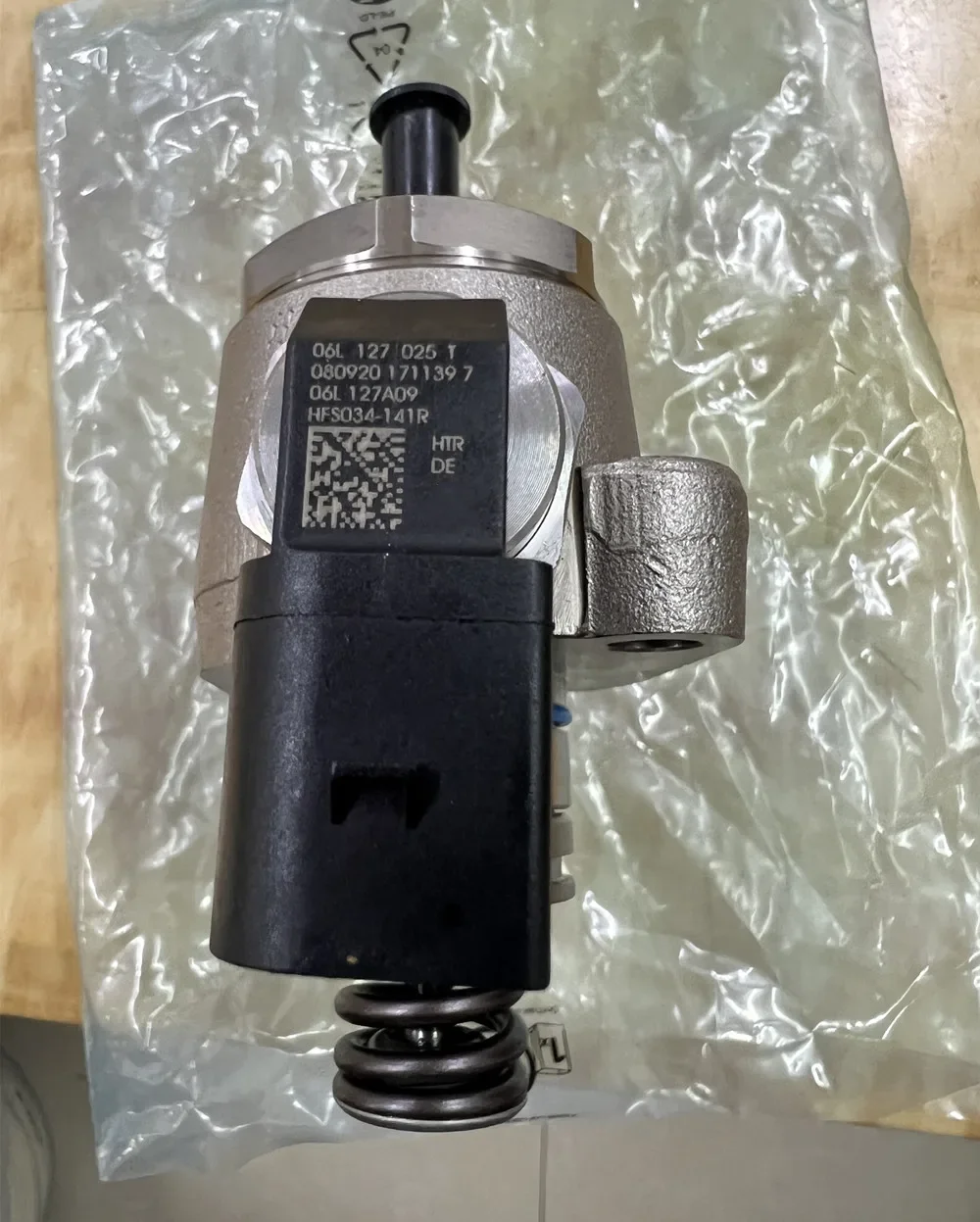 Made In Germany Brand New Auto Injection Fuel Pump High Pressure Fuel Pump 06L127025T 06L 127 025 T For Audi VW