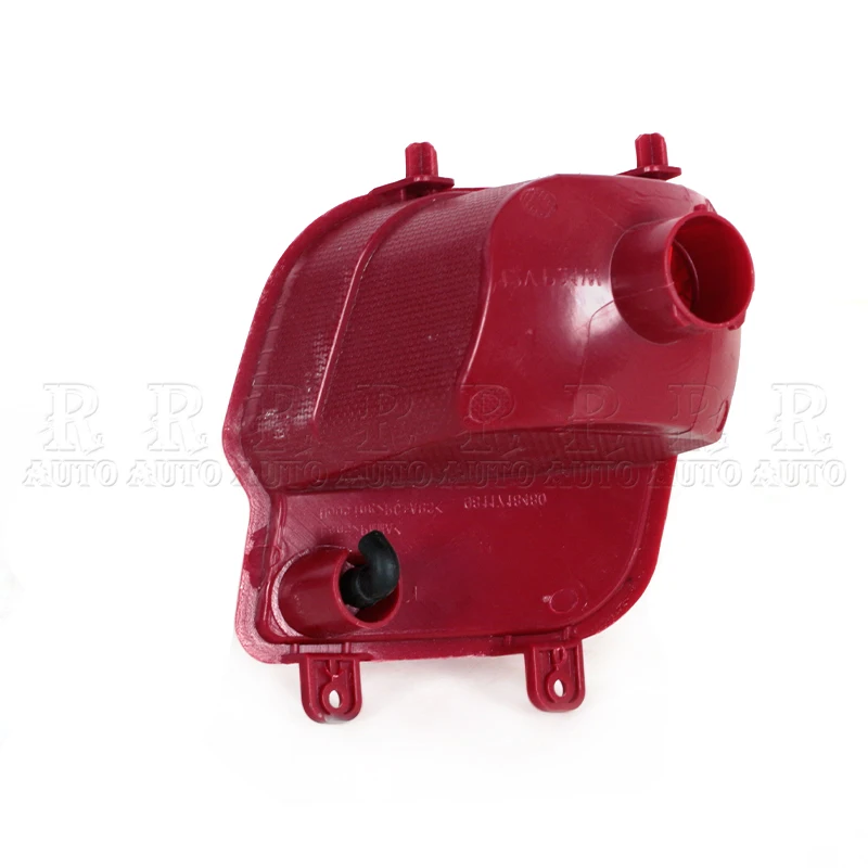 For Peugeot 3008 4008 P84 For Citroen C5 Rear Bumper Fog Lamp Reflector Lamp Brake Light Stop Lamp YL00528880 YL00528980