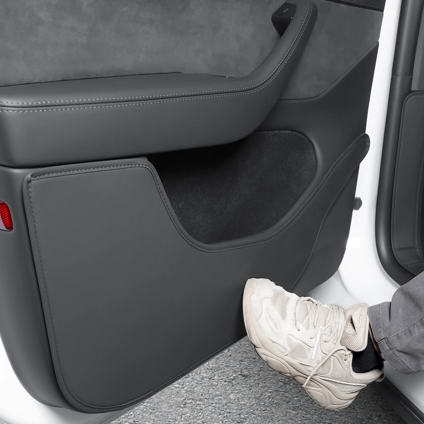 For 6-Seater Tesla Model YL Front and Rear Door Anti Kick Pads, Door Panel Protection Pads, Anti-Wear Protection, 4pcs