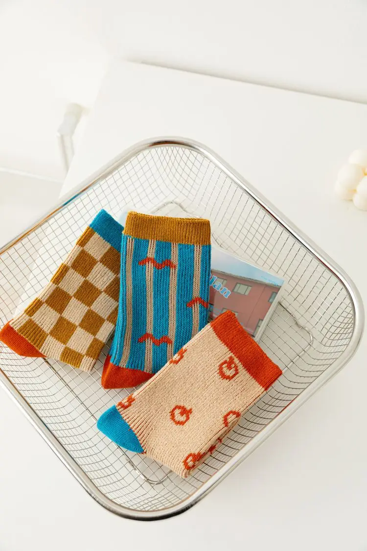 Vintage Checkered Striped Kids Crew Socks,Soft Cotton Breathable,Retro Geometric Socks for Boys Girls,Daily School Casual Socks