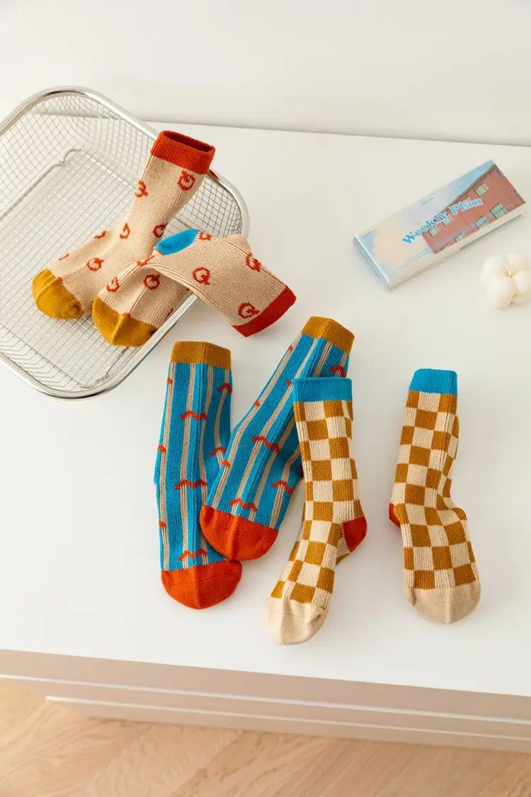 Vintage Checkered Striped Kids Crew Socks,Soft Cotton Breathable,Retro Geometric Socks for Boys Girls,Daily School Casual Socks