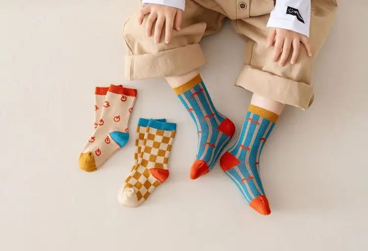 Vintage Checkered Striped Kids Crew Socks,Soft Cotton Breathable,Retro Geometric Socks for Boys Girls,Daily School Casual Socks