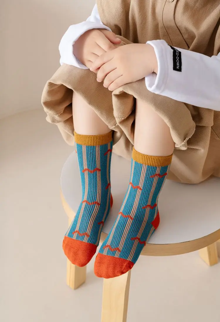 Vintage Checkered Striped Kids Crew Socks,Soft Cotton Breathable,Retro Geometric Socks for Boys Girls,Daily School Casual Socks