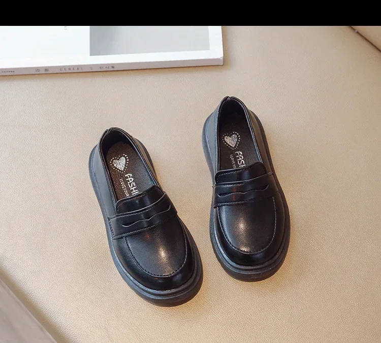 Britain Style Children's Leather Shoes for Boys 2025 Spring New Girls Retro Black Single Shoes Soft Moccasin Shoes for Children