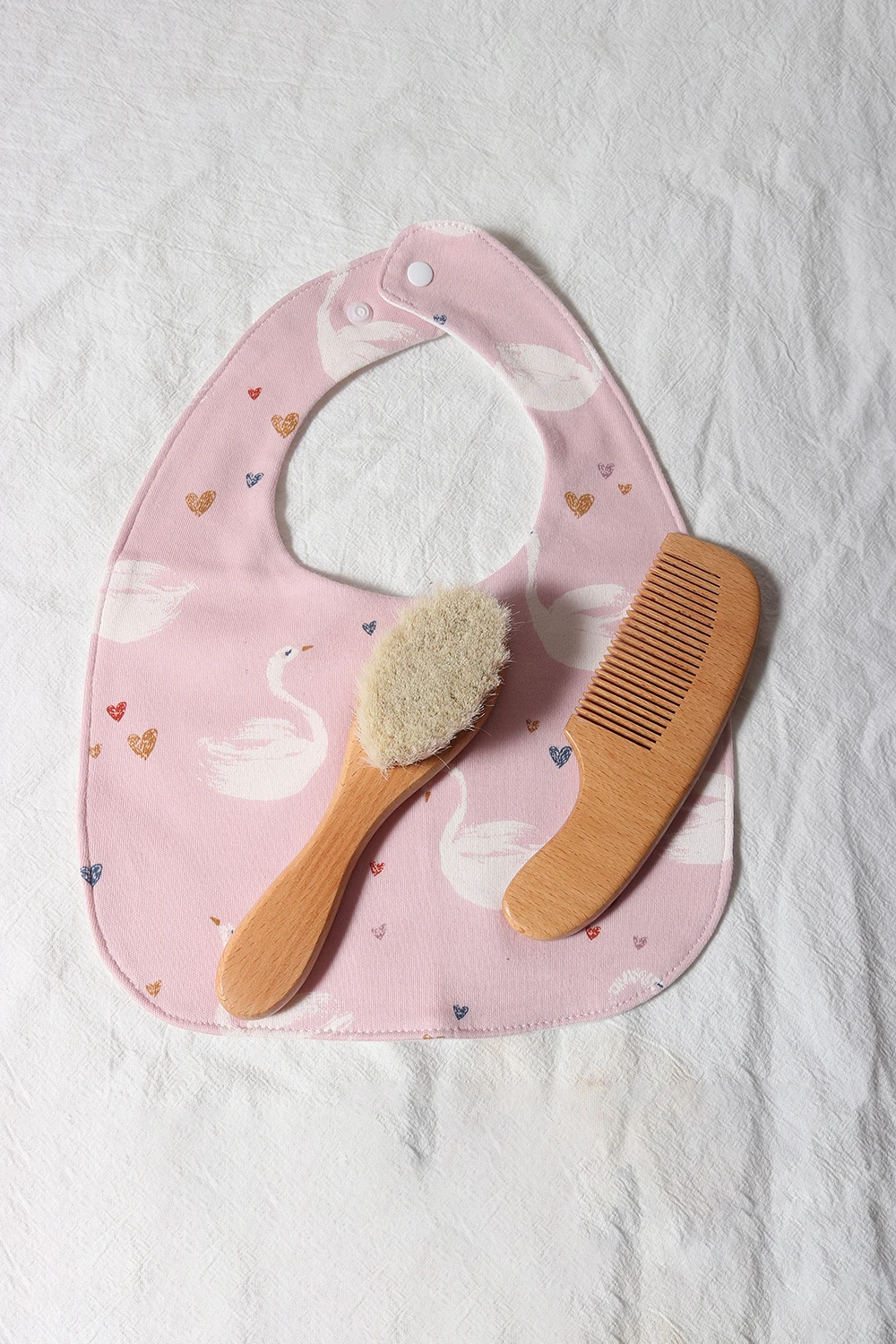 Baby Comb Brush Set Newborn Gift Set Natural Wool Beech Wooden Comb Baby Bib Pacifier Clip Kids Baby Hair Brush