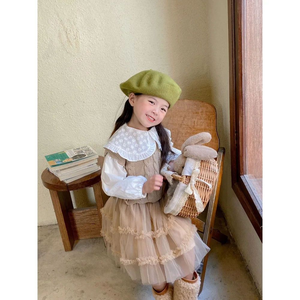 Girls' Knitted Vest 2025 Spring and Autumn New Korean Girls' Webbed Sleeveless Vest 1-7 Years Old Fashion Baby Top