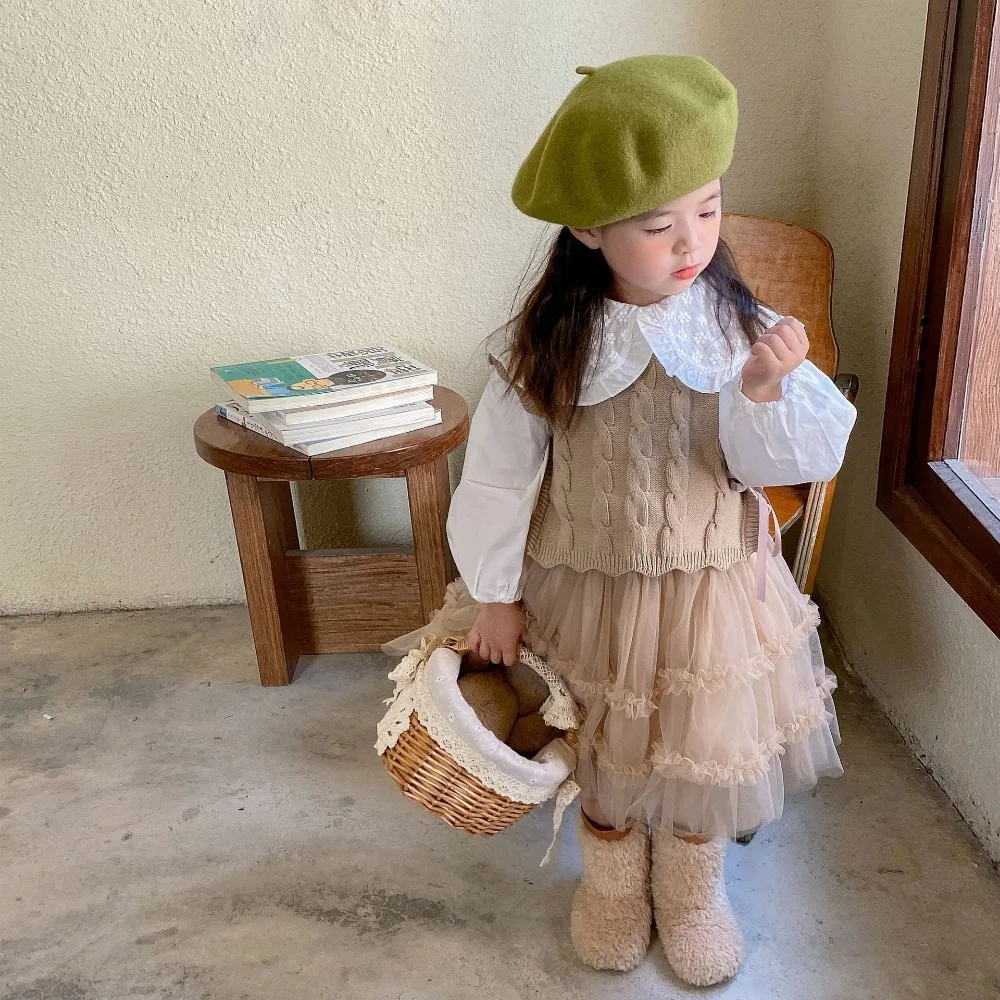 Girls' Knitted Vest 2025 Spring and Autumn New Korean Girls' Webbed Sleeveless Vest 1-7 Years Old Fashion Baby Top