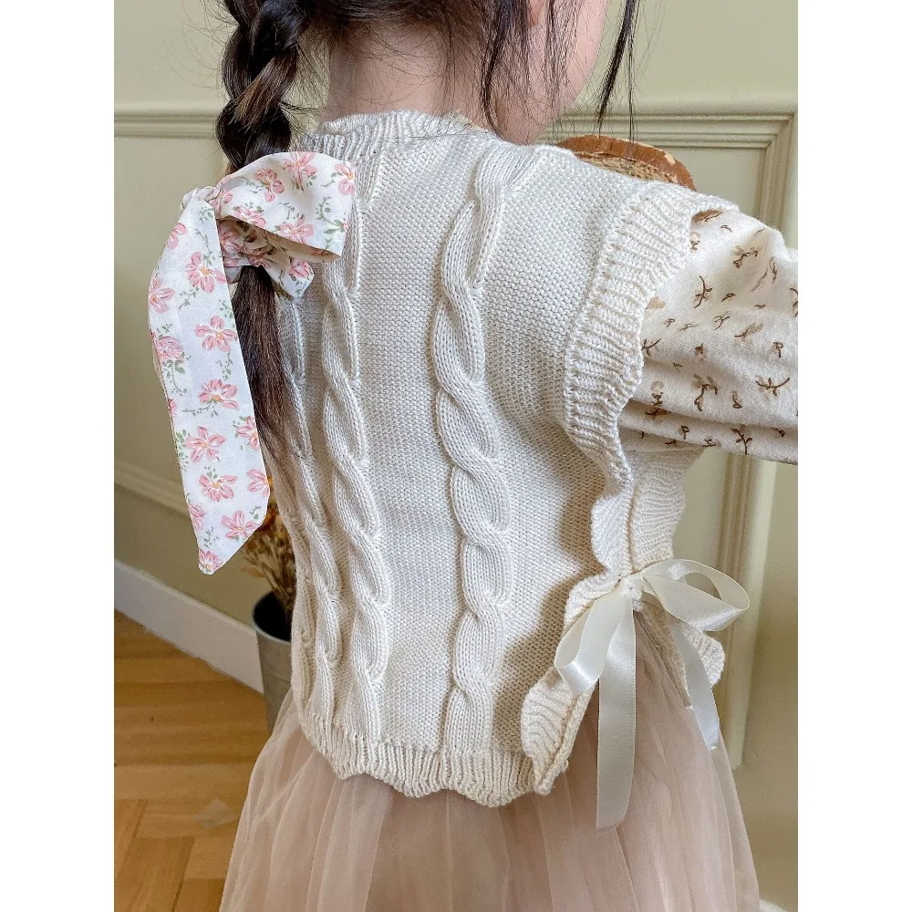 Girls' Knitted Vest 2025 Spring and Autumn New Korean Girls' Webbed Sleeveless Vest 1-7 Years Old Fashion Baby Top