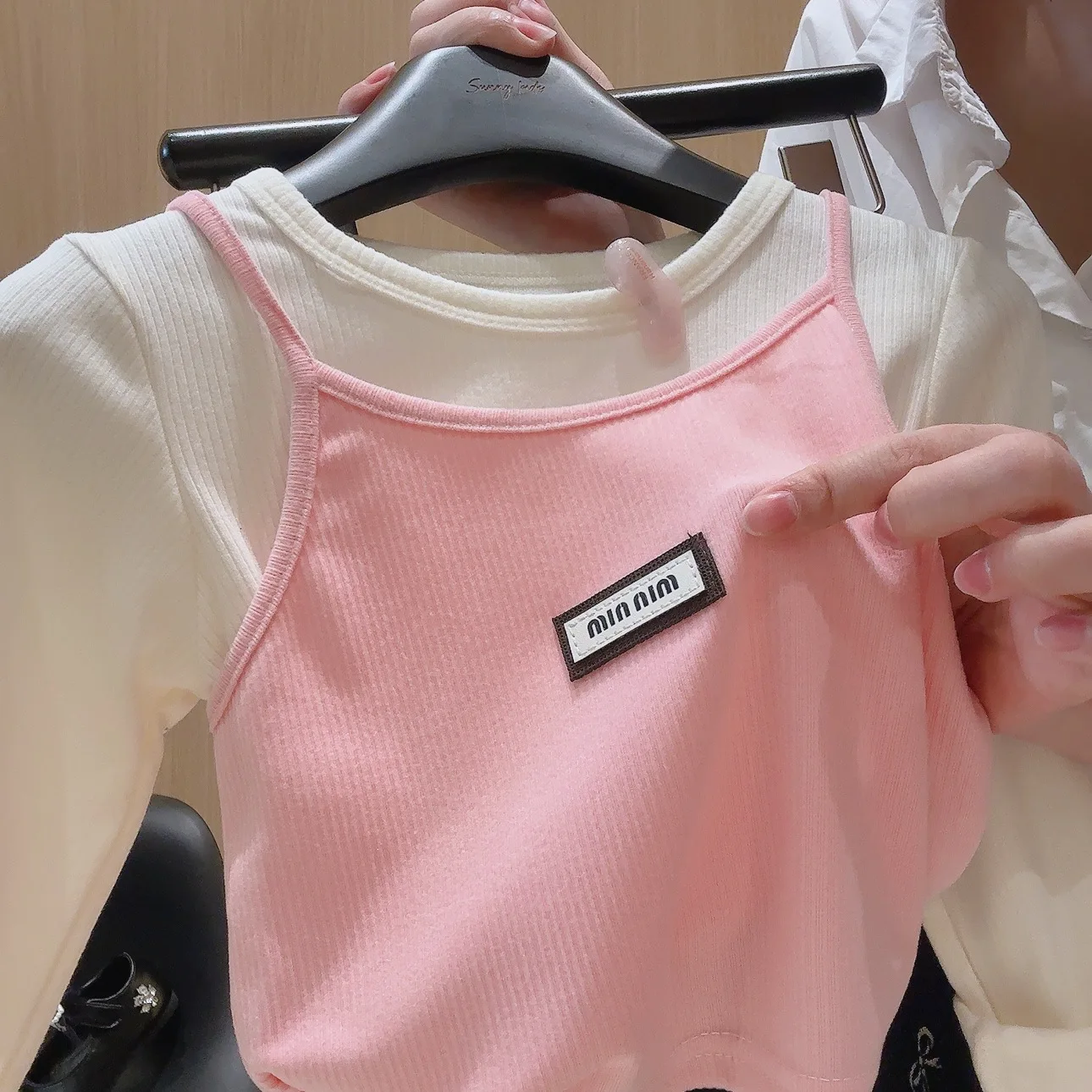 2026 Autumn New Korean Trendy Dopamine Long Sleeve T-shirt and Tank Top Set Color Contrasting Two Piece Set Fashion Top