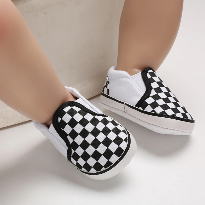 2025 New Baby Canvas Sneakers Anti-slip Soft Plaid Baby Boy Girl Shoes Newborns First Walkers Infant Baby Unisex Casual Shoes