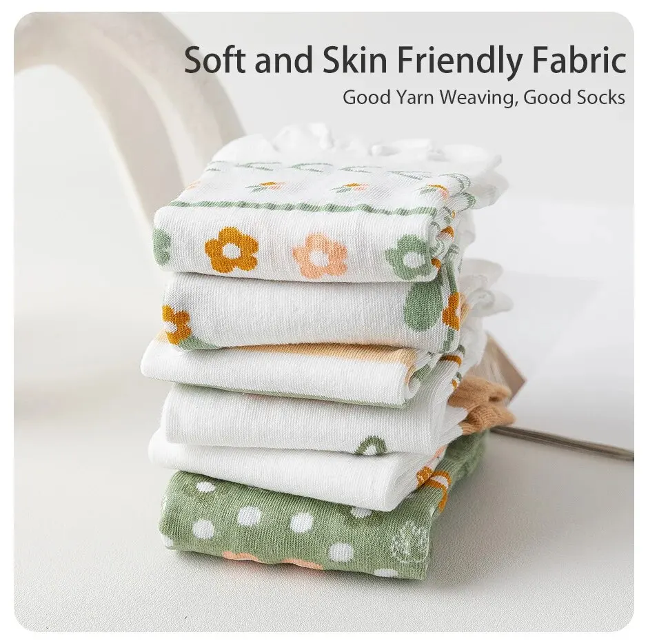 3 Pairs of Women's Spring and sSummer Season Cute and Sweet Fashionable Striped Flower Comfortable Five-finger Split-toe Socks