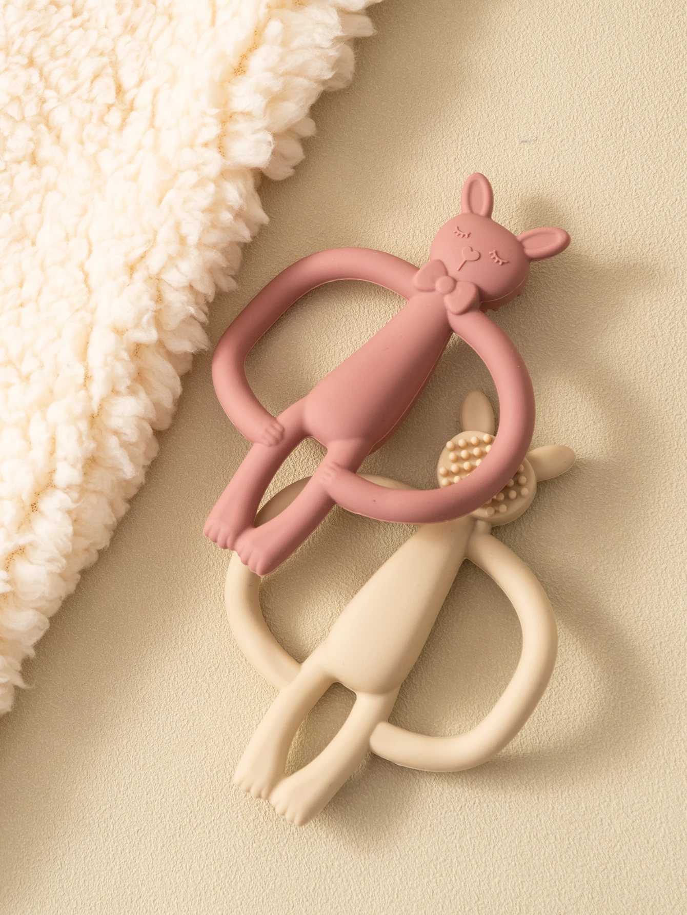 Color Kids 1PCS Silicone Teether Toys Baby Nursing Teether Gifts Newborn Cartoon Rabbit Teether Toys Teething Infant Chewing Toy