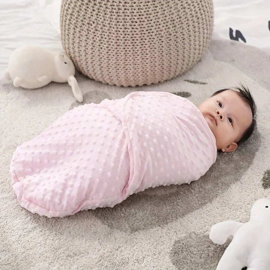 1Pc Baby Dotted Swaddle Blanket, Newborn Anti-Startle Swaddle, 3D Dotted Fleece Swaddle Wrap, Soft Touch for Sleep Aid, Warm and Skin-Friendly Soothing Newborn Sleeping Bag