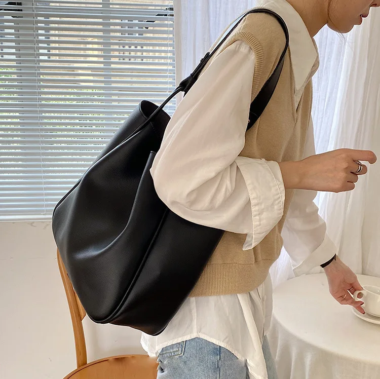 Luxury Tote Bag Woman 2026 Trend Large Capacity Female Shoulder Bag High Quality Leather Simple Designer Woman Handbag Purse