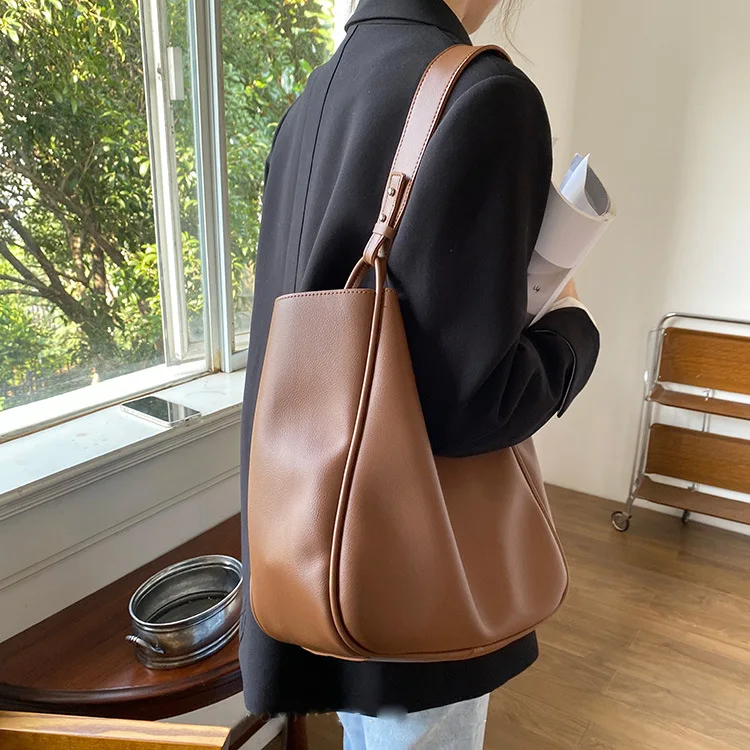 Luxury Tote Bag Woman 2026 Trend Large Capacity Female Shoulder Bag High Quality Leather Simple Designer Woman Handbag Purse