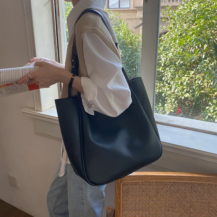 Luxury Tote Bag Woman 2026 Trend Large Capacity Female Shoulder Bag High Quality Leather Simple Designer Woman Handbag Purse