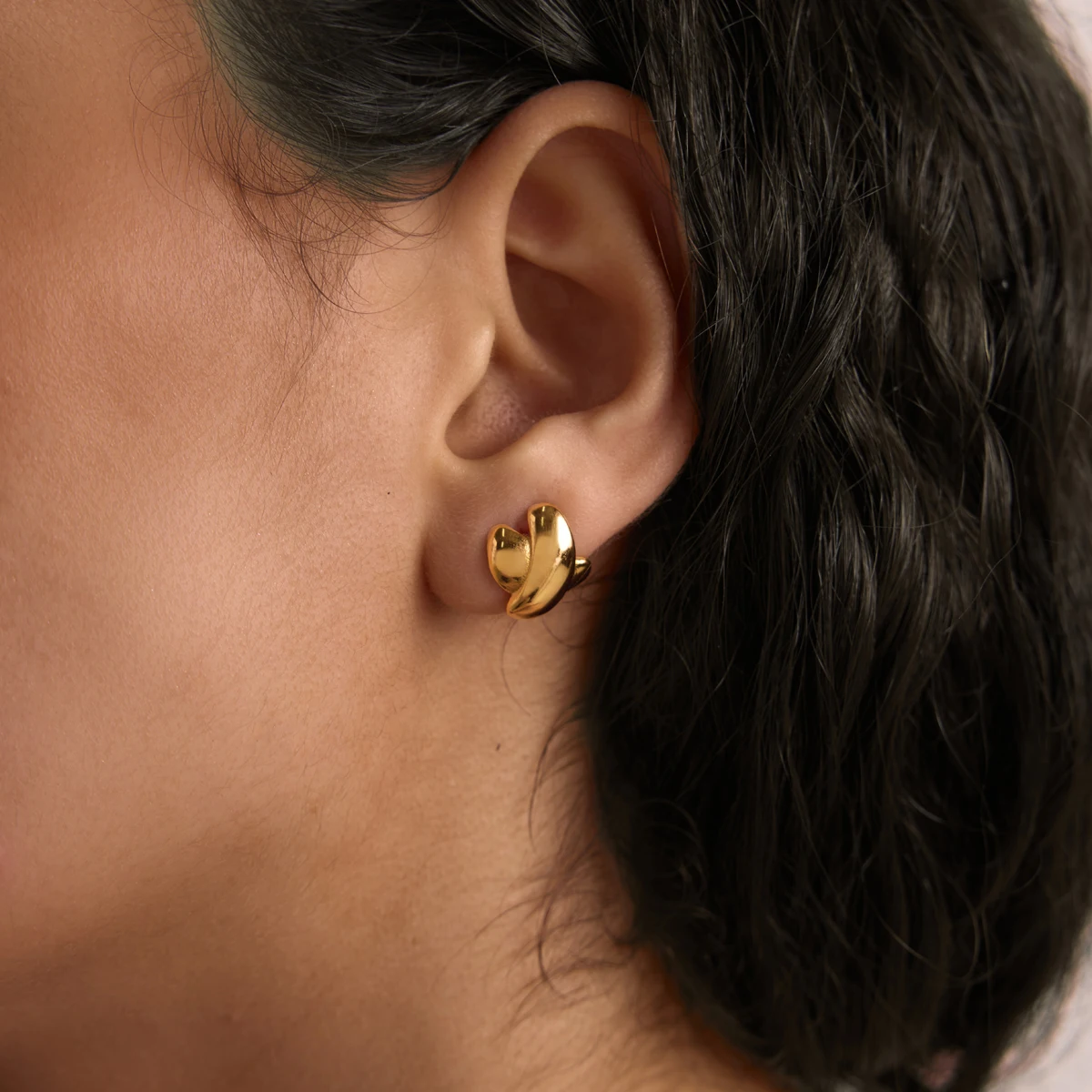 Youthway Punk Crossed Stud Earring For Women 18K Gold PVD Plated Stainless Steel Waterproof Earring Party Fine Jewelry Gifts