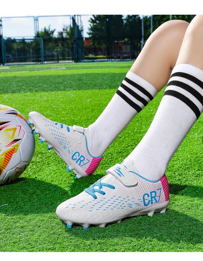 New Children Football Boots Outdoor Trainers Soccer Shoes for Kids Boys Girls Hook Loop Football Cleats Futsal Sneakers 28-39