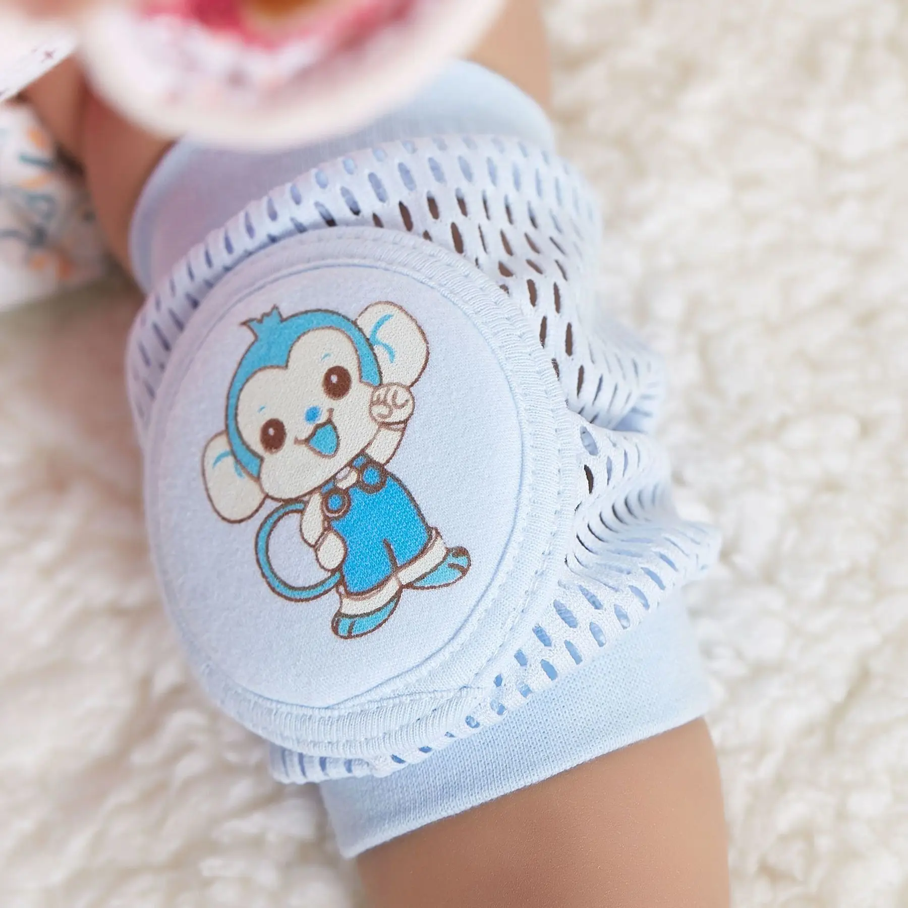 Baby Accessories Knee Pads Safety Boy Girl Kids Crawling Gaiter Toddler Slip Protector Infant Animal Monkey Tiger Dino Elephant