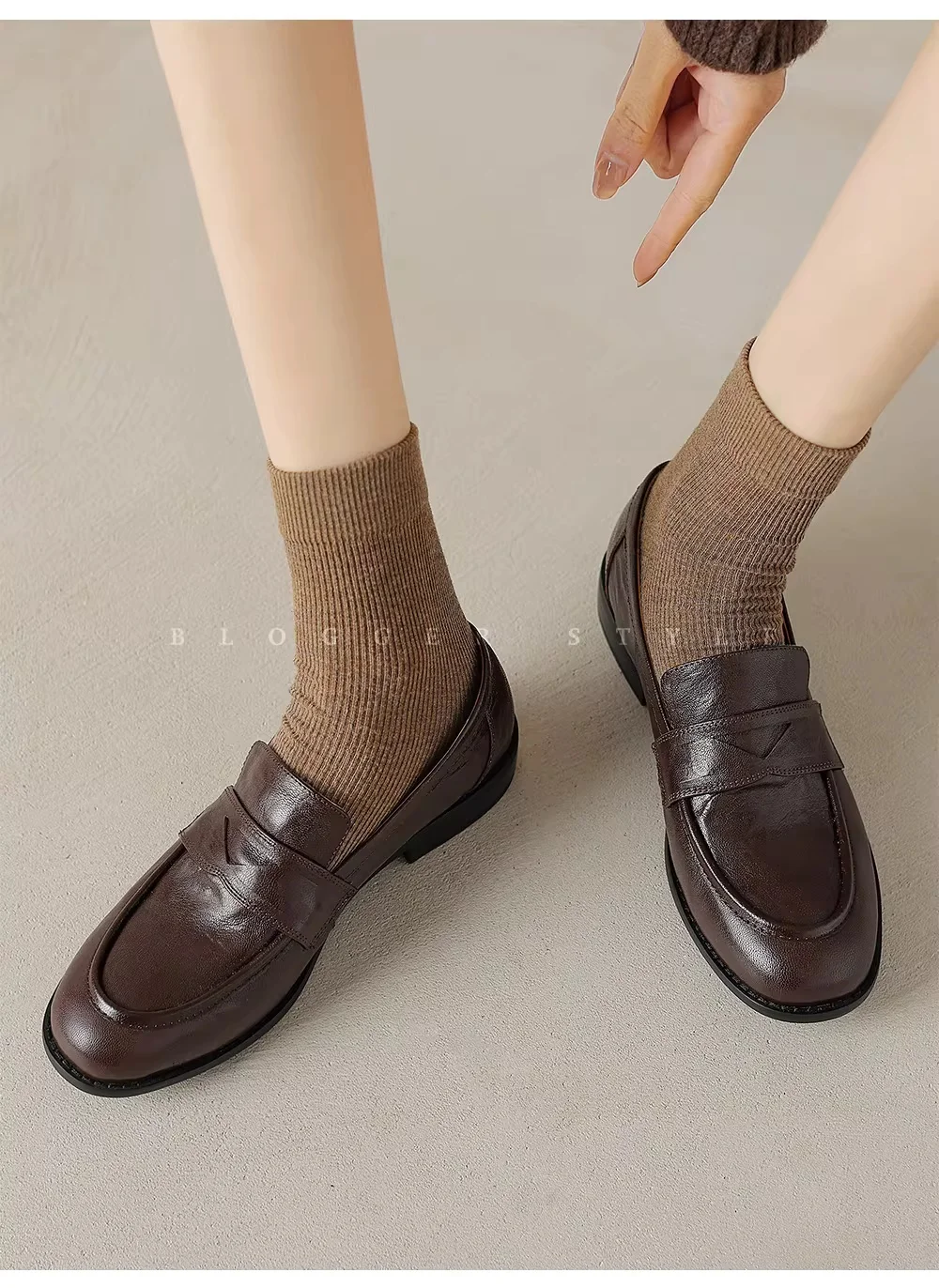 Women's Vintage Leather Loafers Shoes Round Toe Slip On Flats Classic Black/Brown Casual Daily Shoes Comfort Soft Sole Loafers