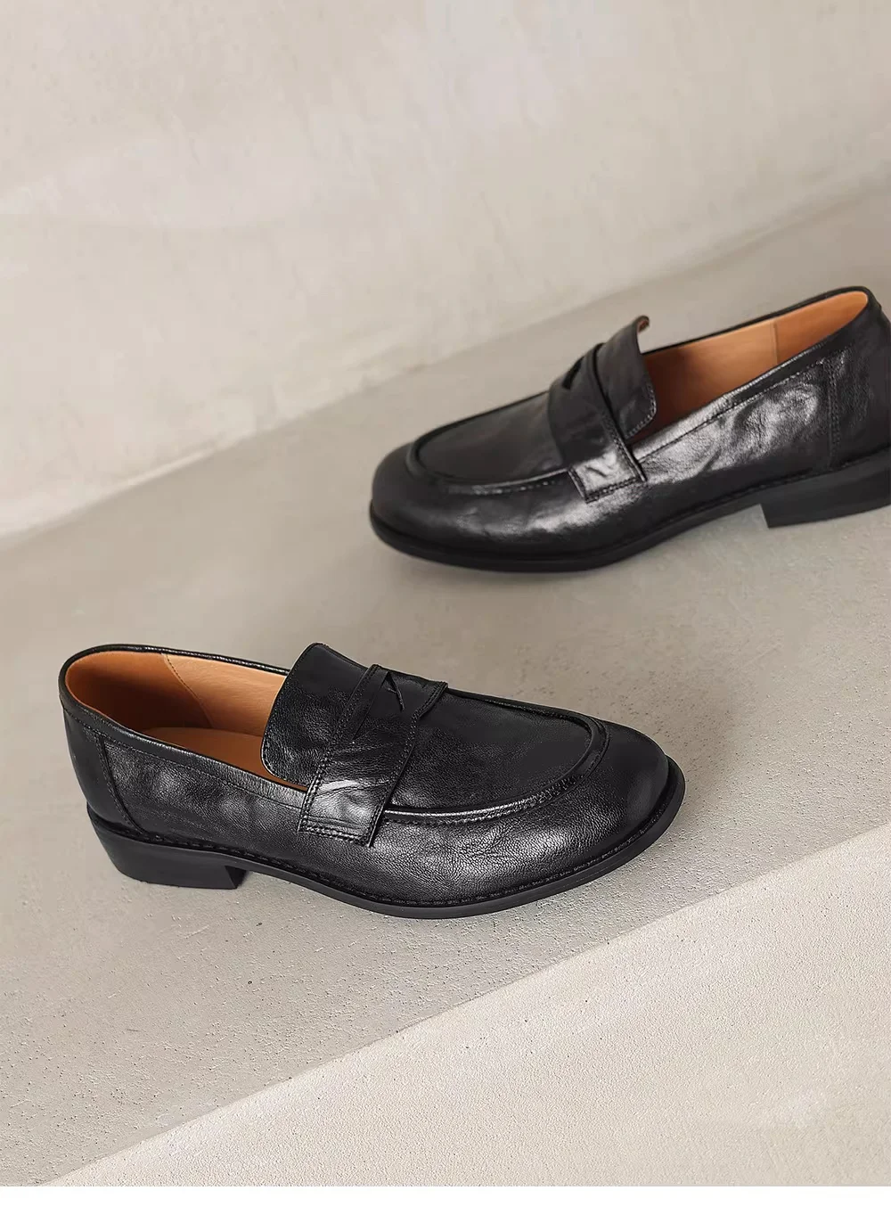 Women's Vintage Leather Loafers Shoes Round Toe Slip On Flats Classic Black/Brown Casual Daily Shoes Comfort Soft Sole Loafers