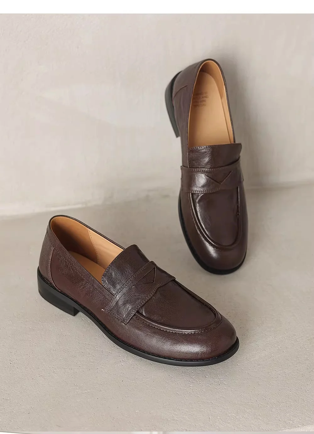Women's Vintage Leather Loafers Shoes Round Toe Slip On Flats Classic Black/Brown Casual Daily Shoes Comfort Soft Sole Loafers