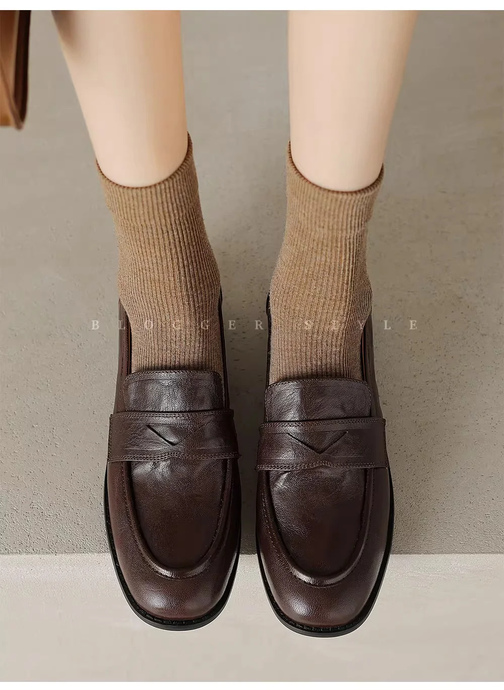 Women's Vintage Leather Loafers Shoes Round Toe Slip On Flats Classic Black/Brown Casual Daily Shoes Comfort Soft Sole Loafers
