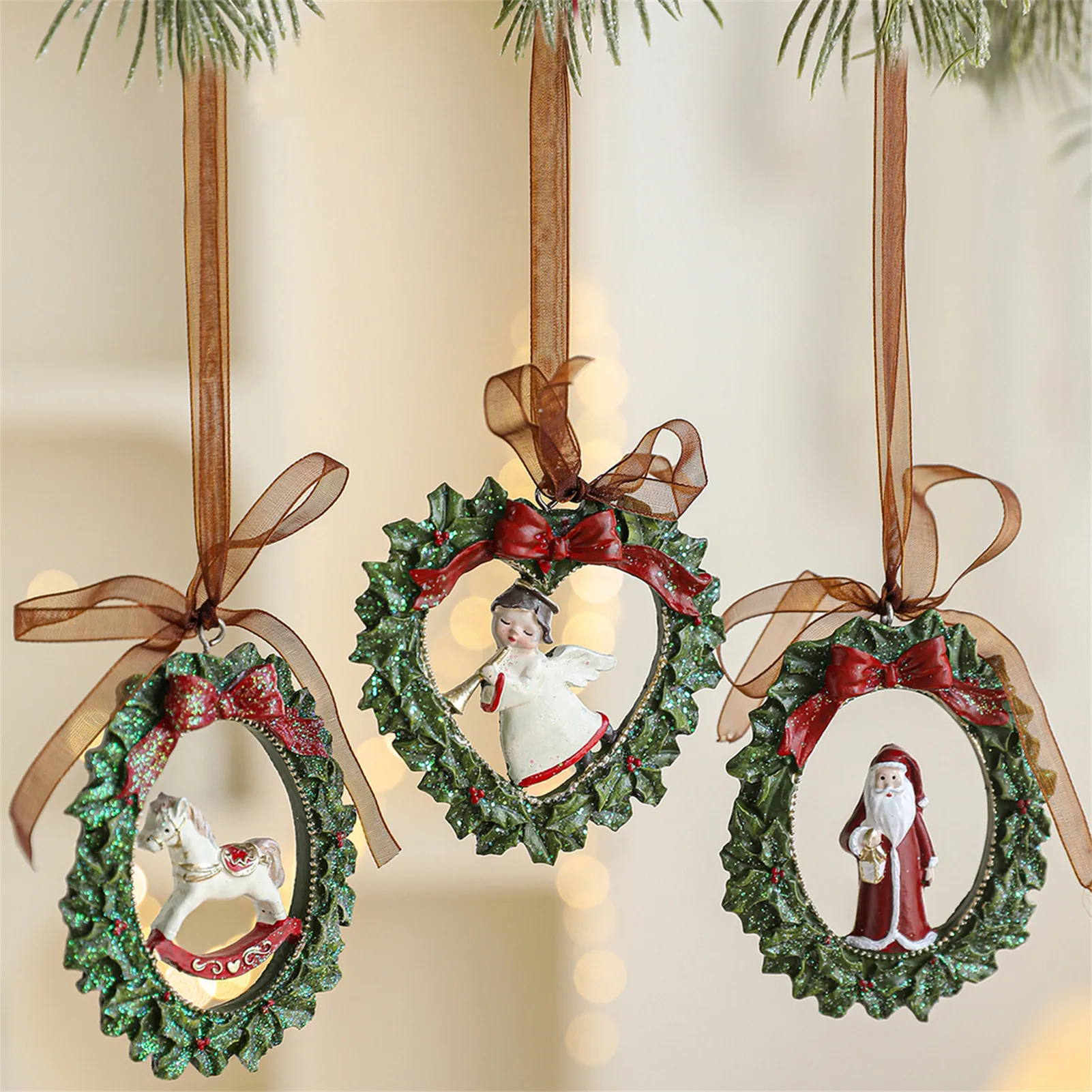 2026 Xmas Tree Pendant Cartoon Painted Santa Claus Elk Bear Christmas Stocking Resin Pendant Christmas Party Decorations 1pc